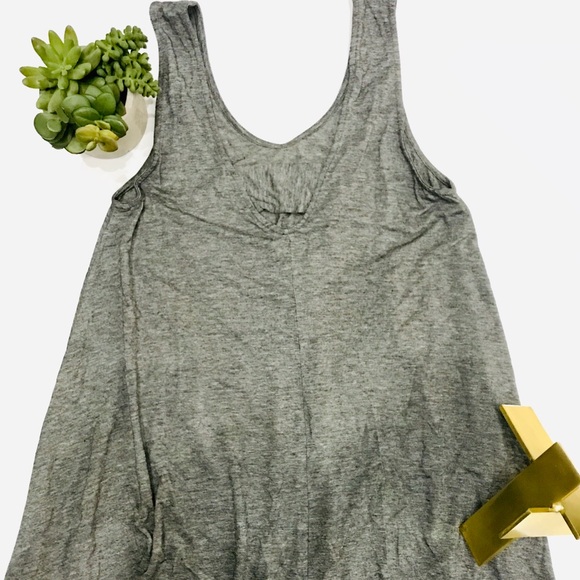 Hourglass Lilly Dresses & Skirts - hourglass Lilly dress/tunic w/ back cutout